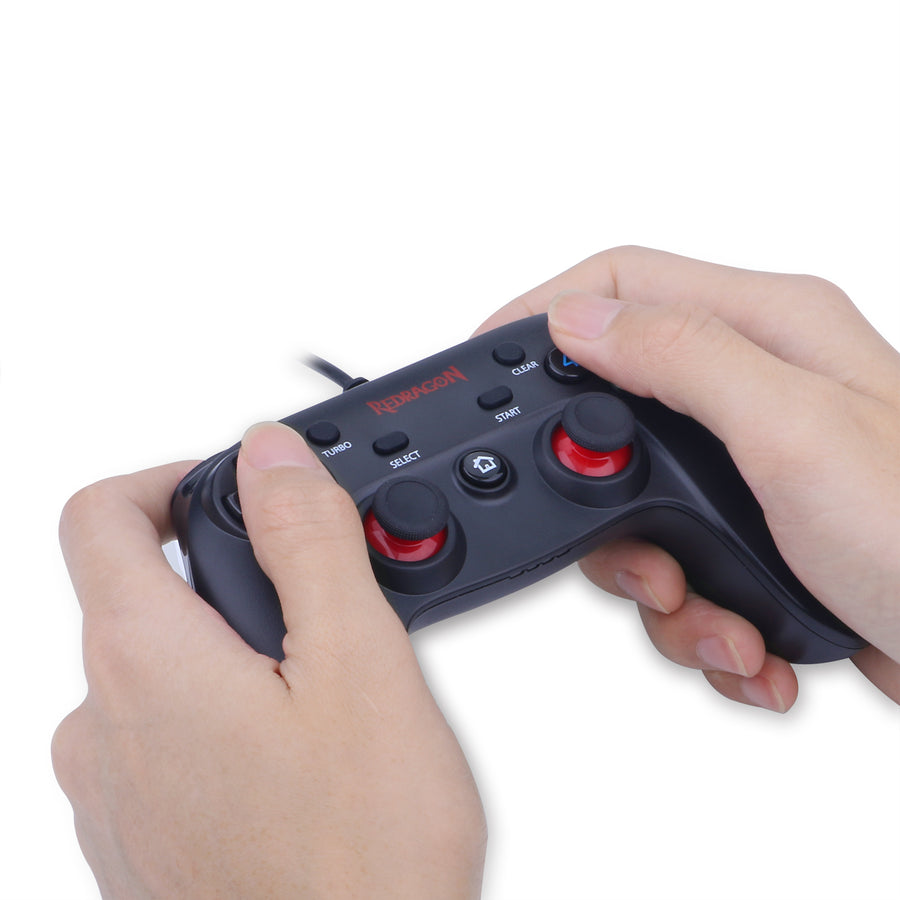 Redragon Saturn G807 Wired Gamepad | USB 2.0 · 1.5 m Cable | XInput / DInput Switch | Dual Analog · Analog L2/R2 Trigger